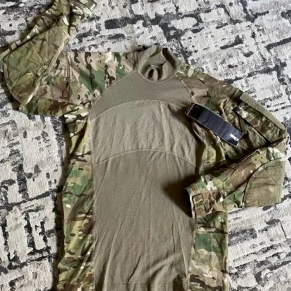 SOLD …NWT Massif Army Combat Long Sleeve Flame resistant  Mens Medium